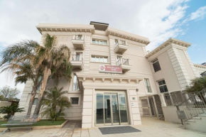 Отель Best Western Plus Hotel Perla Del Porto  Караффа-Ди-Катандзаро